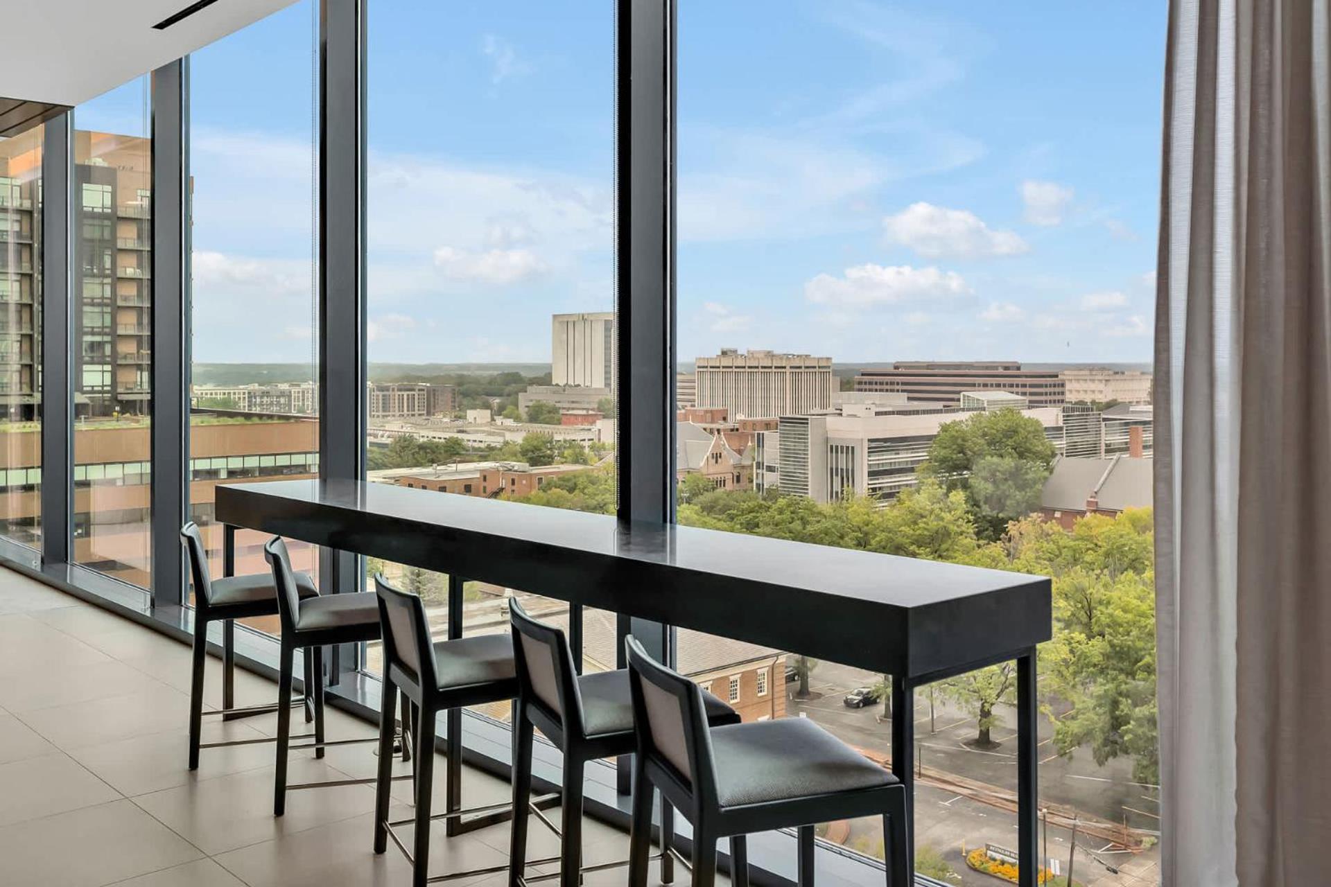 High-Rise Apt Raleigh Free Parking & Sunset View 1 外观 照片
