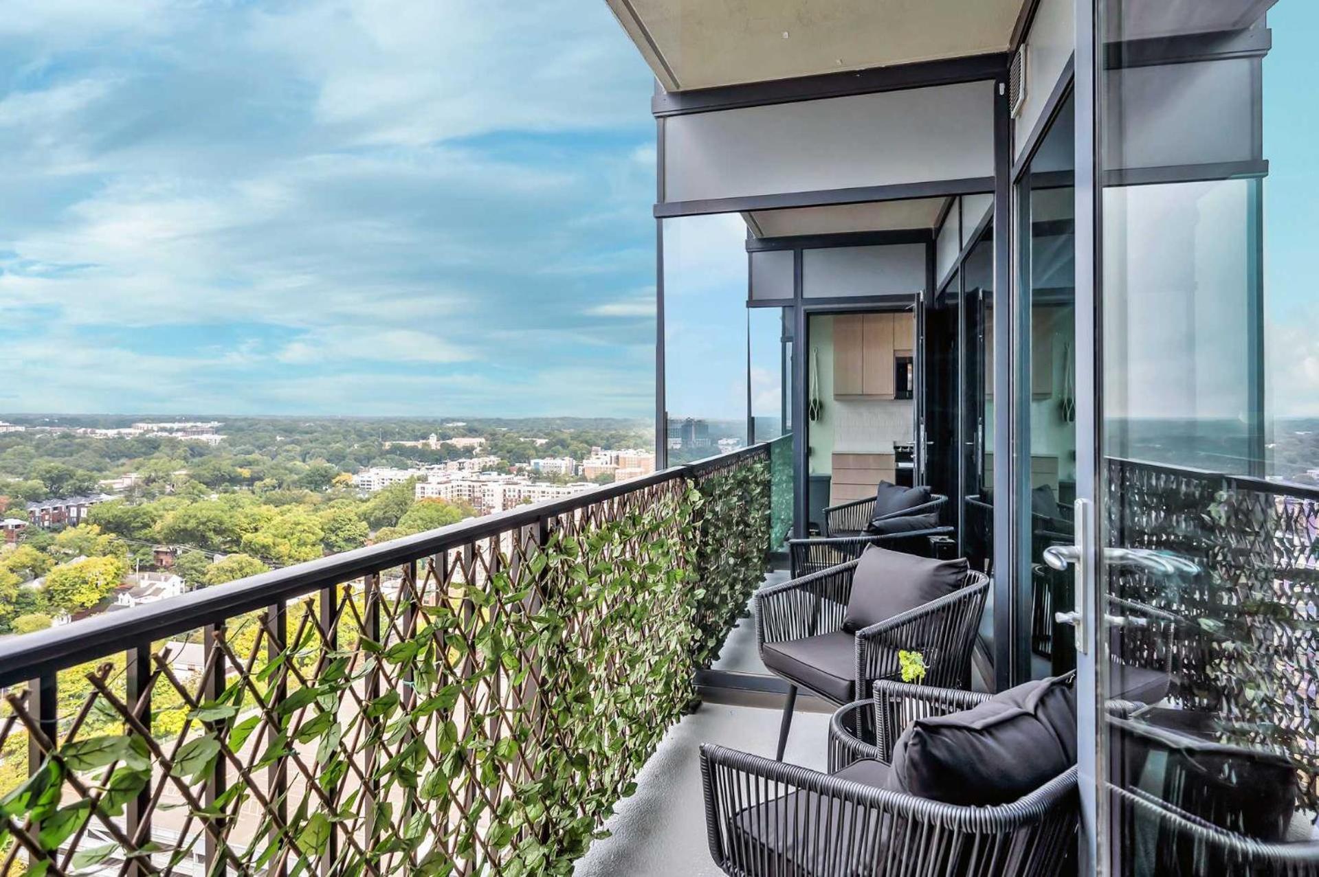 High-Rise Apt Raleigh Free Parking & Sunset View 1 外观 照片